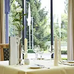 Allee 4*